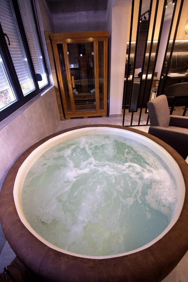 Jacuzzi Sauna SelfCheckIn Mystic Mostar Esterno foto
